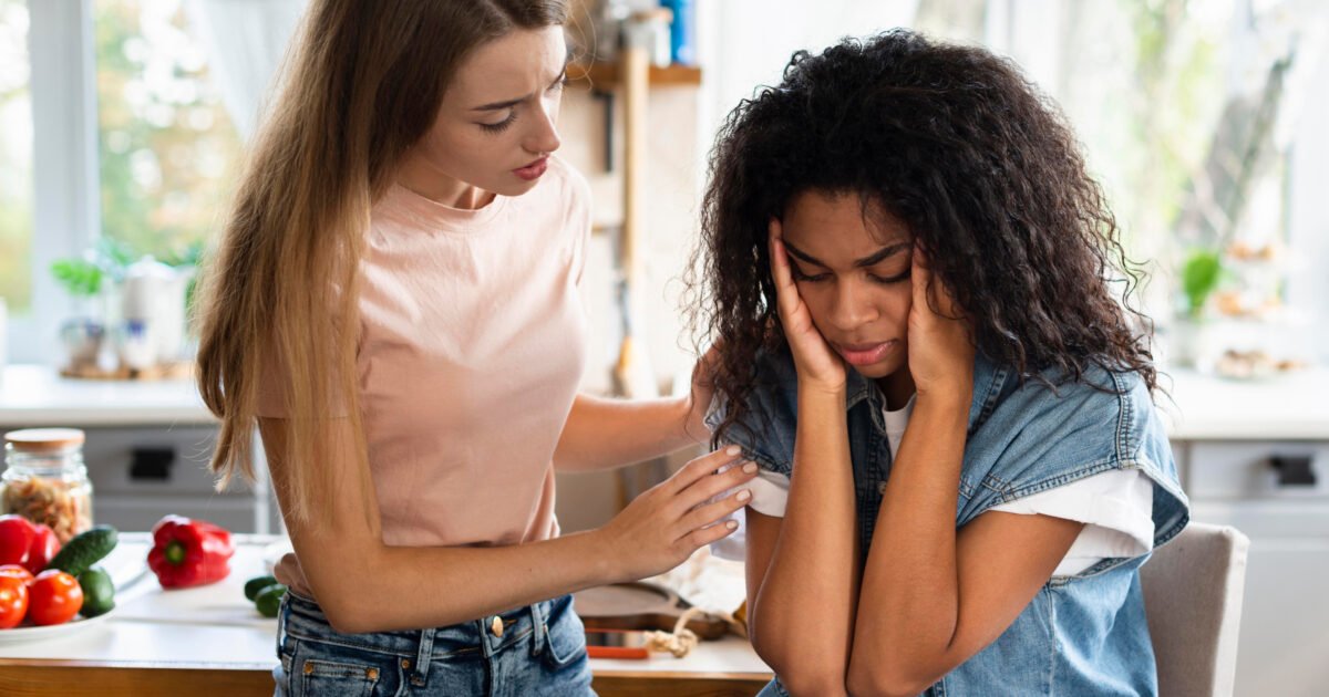 Sobrecarga emocional feminina acende alerta para saúde mental